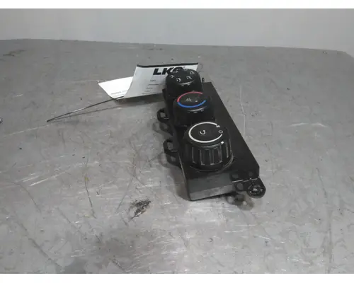 FREIGHTLINER CASCADIA 126 TEMPERATURE CONTROL