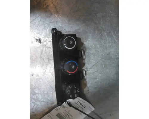 FREIGHTLINER CASCADIA 126 TEMPERATURE CONTROL