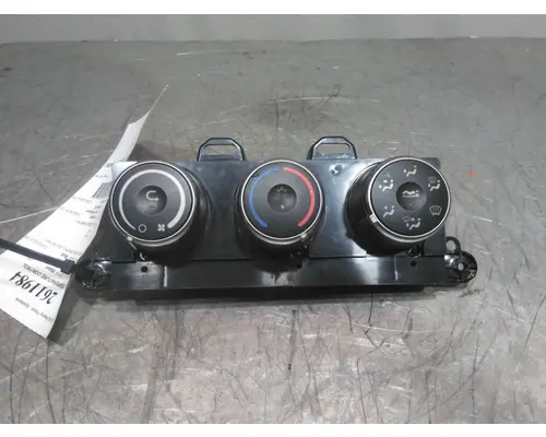 FREIGHTLINER CASCADIA 126 TEMPERATURE CONTROL