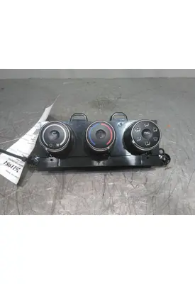 FREIGHTLINER CASCADIA 126 TEMPERATURE CONTROL