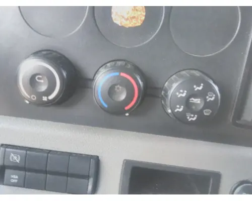 FREIGHTLINER CASCADIA 126 TEMPERATURE CONTROL
