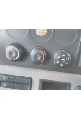 FREIGHTLINER CASCADIA 126 TEMPERATURE CONTROL