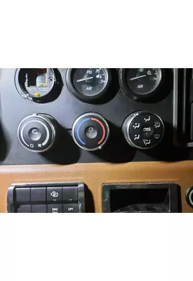 FREIGHTLINER CASCADIA 126 TEMPERATURE CONTROL