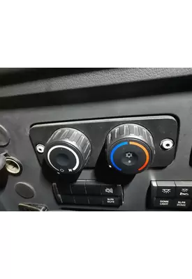 FREIGHTLINER CASCADIA 126 TEMPERATURE CONTROL