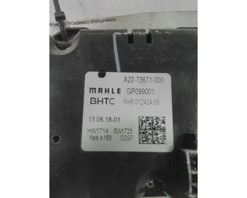 FREIGHTLINER CASCADIA 126 TEMPERATURE CONTROL