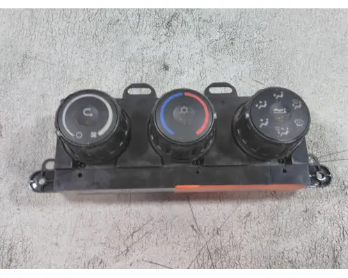 FREIGHTLINER CASCADIA 126 TEMPERATURE CONTROL