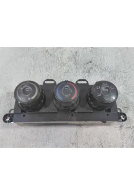 FREIGHTLINER CASCADIA 126 TEMPERATURE CONTROL