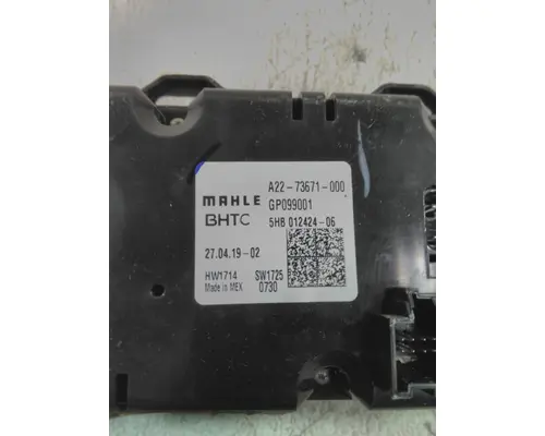 FREIGHTLINER CASCADIA 126 TEMPERATURE CONTROL