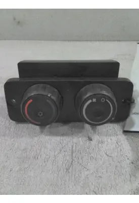 FREIGHTLINER CASCADIA 126 TEMPERATURE CONTROL