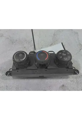 FREIGHTLINER CASCADIA 126 TEMPERATURE CONTROL