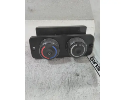 FREIGHTLINER CASCADIA 126 TEMPERATURE CONTROL