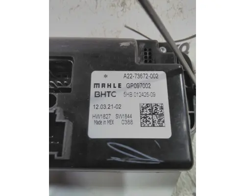 FREIGHTLINER CASCADIA 126 TEMPERATURE CONTROL