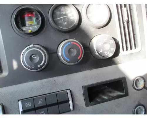 FREIGHTLINER CASCADIA 126 TEMPERATURE CONTROL