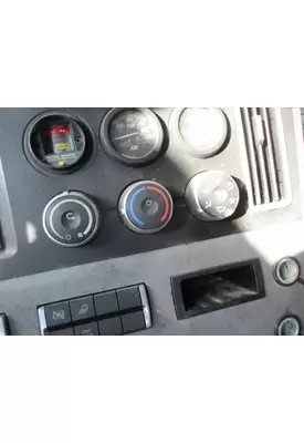 FREIGHTLINER CASCADIA 126 TEMPERATURE CONTROL