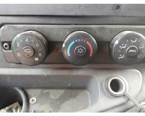 FREIGHTLINER CASCADIA 126 TEMPERATURE CONTROL