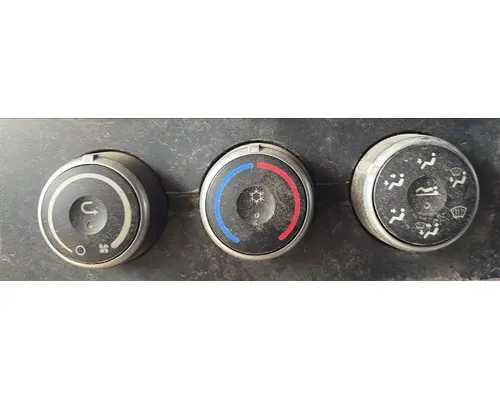 FREIGHTLINER CASCADIA 126 TEMPERATURE CONTROL