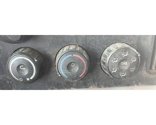 FREIGHTLINER CASCADIA 126 TEMPERATURE CONTROL