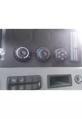 FREIGHTLINER CASCADIA 126 TEMPERATURE CONTROL