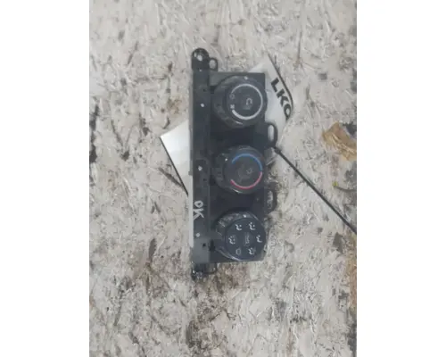 FREIGHTLINER CASCADIA 126 TEMPERATURE CONTROL