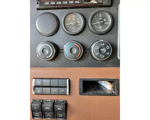 FREIGHTLINER CASCADIA 126 TEMPERATURE CONTROL