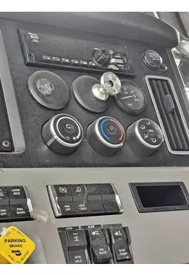 FREIGHTLINER CASCADIA 126 TEMPERATURE CONTROL