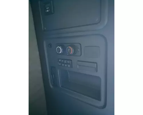 FREIGHTLINER CASCADIA 126 TEMPERATURE CONTROL