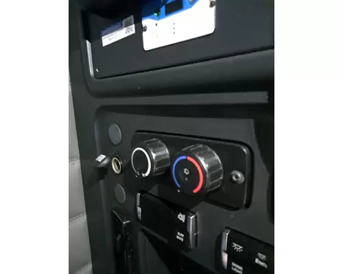 FREIGHTLINER CASCADIA 126 TEMPERATURE CONTROL