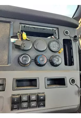 FREIGHTLINER CASCADIA 126 TEMPERATURE CONTROL