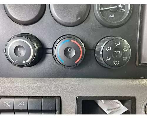 FREIGHTLINER CASCADIA 126 TEMPERATURE CONTROL