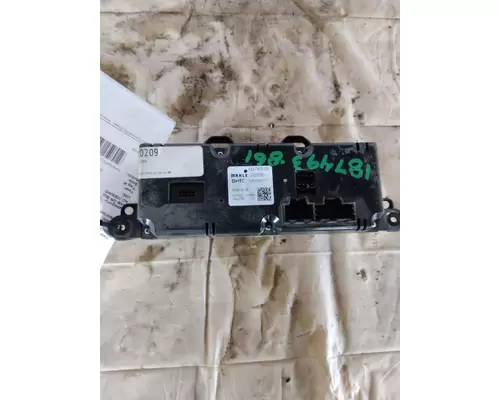 FREIGHTLINER CASCADIA 126 TEMPERATURE CONTROL