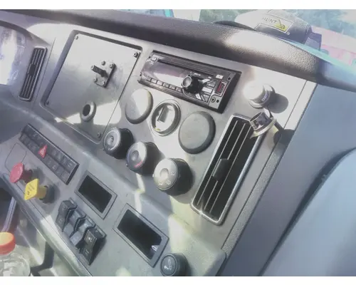 FREIGHTLINER CASCADIA 126 TEMPERATURE CONTROL