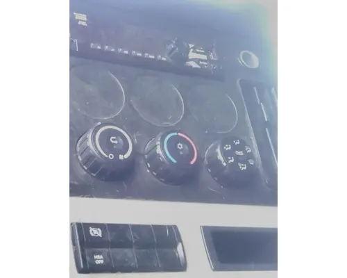 FREIGHTLINER CASCADIA 126 TEMPERATURE CONTROL