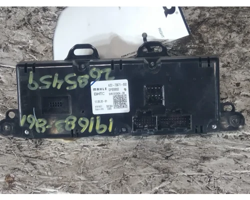 FREIGHTLINER CASCADIA 126 TEMPERATURE CONTROL
