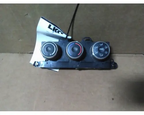 FREIGHTLINER CASCADIA 126 TEMPERATURE CONTROL