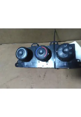 FREIGHTLINER CASCADIA 126 TEMPERATURE CONTROL