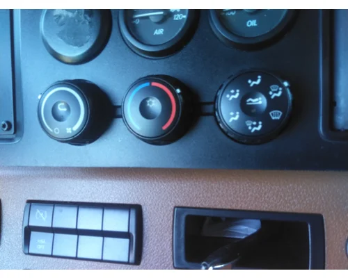 FREIGHTLINER CASCADIA 126 TEMPERATURE CONTROL