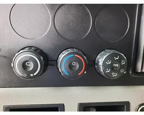 FREIGHTLINER CASCADIA 126 TEMPERATURE CONTROL