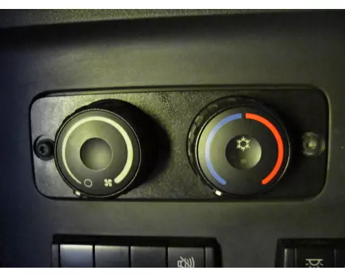 FREIGHTLINER CASCADIA 126 TEMPERATURE CONTROL