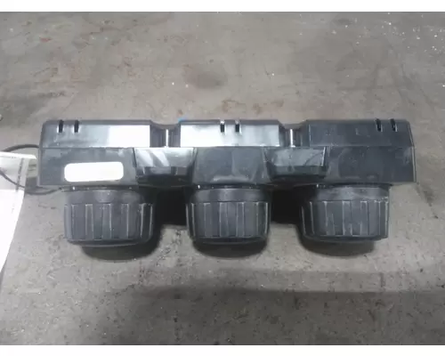 FREIGHTLINER CASCADIA 126 TEMPERATURE CONTROL