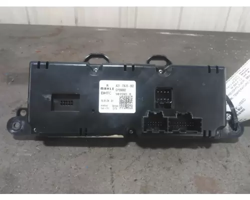 FREIGHTLINER CASCADIA 126 TEMPERATURE CONTROL