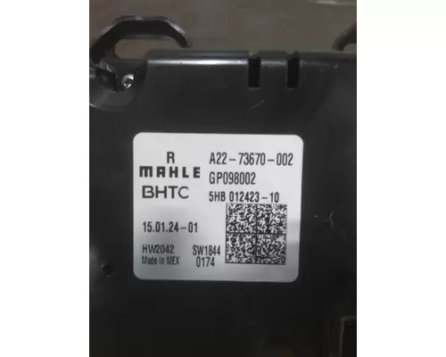 FREIGHTLINER CASCADIA 126 TEMPERATURE CONTROL