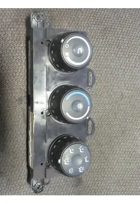 FREIGHTLINER CASCADIA 126 TEMPERATURE CONTROL