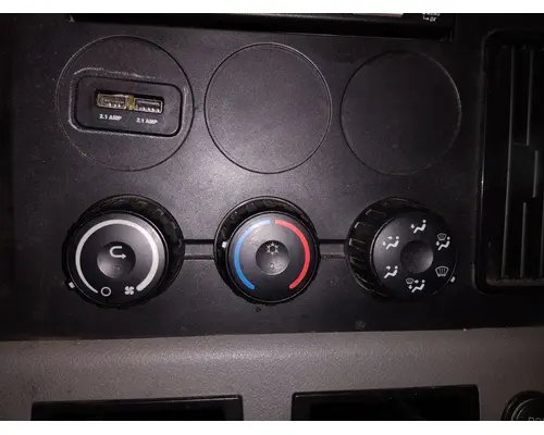 FREIGHTLINER CASCADIA 126 TEMPERATURE CONTROL