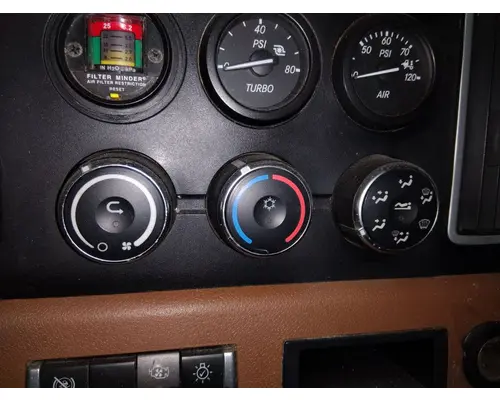 FREIGHTLINER CASCADIA 126 TEMPERATURE CONTROL