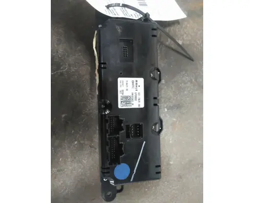 FREIGHTLINER CASCADIA 126 TEMPERATURE CONTROL