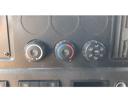 FREIGHTLINER CASCADIA 126 TEMPERATURE CONTROL