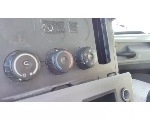 FREIGHTLINER CASCADIA 126 TEMPERATURE CONTROL