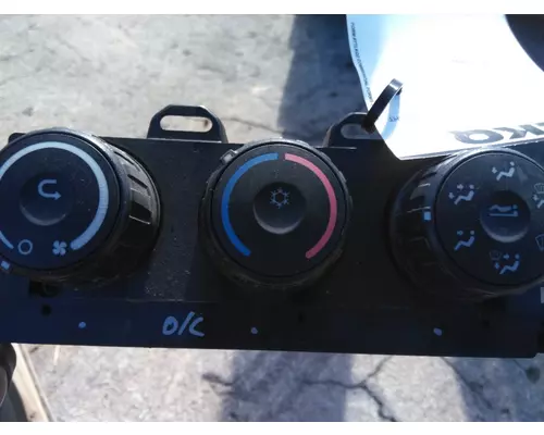 FREIGHTLINER CASCADIA 126 TEMPERATURE CONTROL