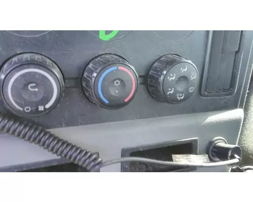 FREIGHTLINER CASCADIA 126 TEMPERATURE CONTROL