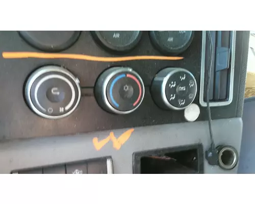 FREIGHTLINER CASCADIA 126 TEMPERATURE CONTROL